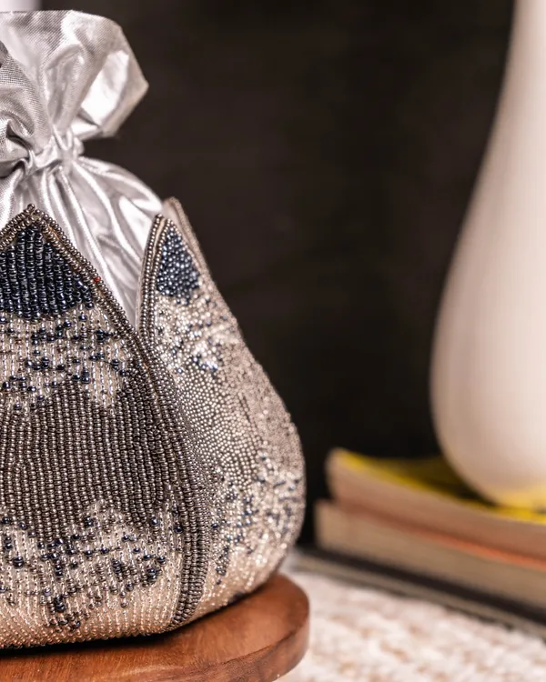 Midnight_Mirage_–_Luxury_Silver_Beaded_Lotus_Potli_Bag_with_Pearl_Handle